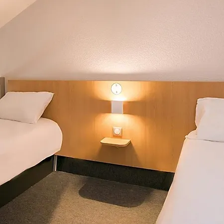 فندق B&B Hotel Agen أجان