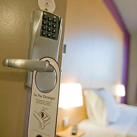B&B Hotel Agen فندق 2*