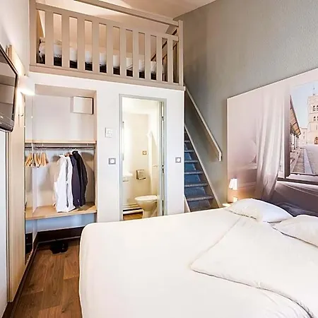 B&B Hotel Agen فندق أجان
